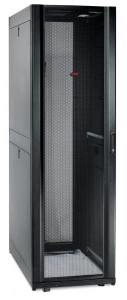 RACK:NetShelter SX 42U w/sides Black