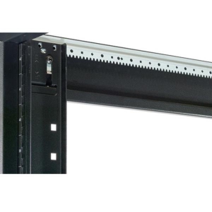 RACK:NetShelter SX 42U w/sides Black