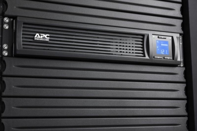 APC Smart-UPS C 1000VA LCD RM 2U 230V SC